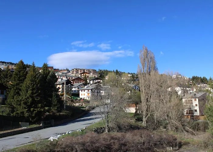 Isard, Wifi Et Parking Gratuit, Navette Gratuite Au Pied De La Résidence, Possibilité Forfait Ménage Et Location Linge De Lit Et Toilette, à 10 Minutes à Pied Du Centre Apartamento